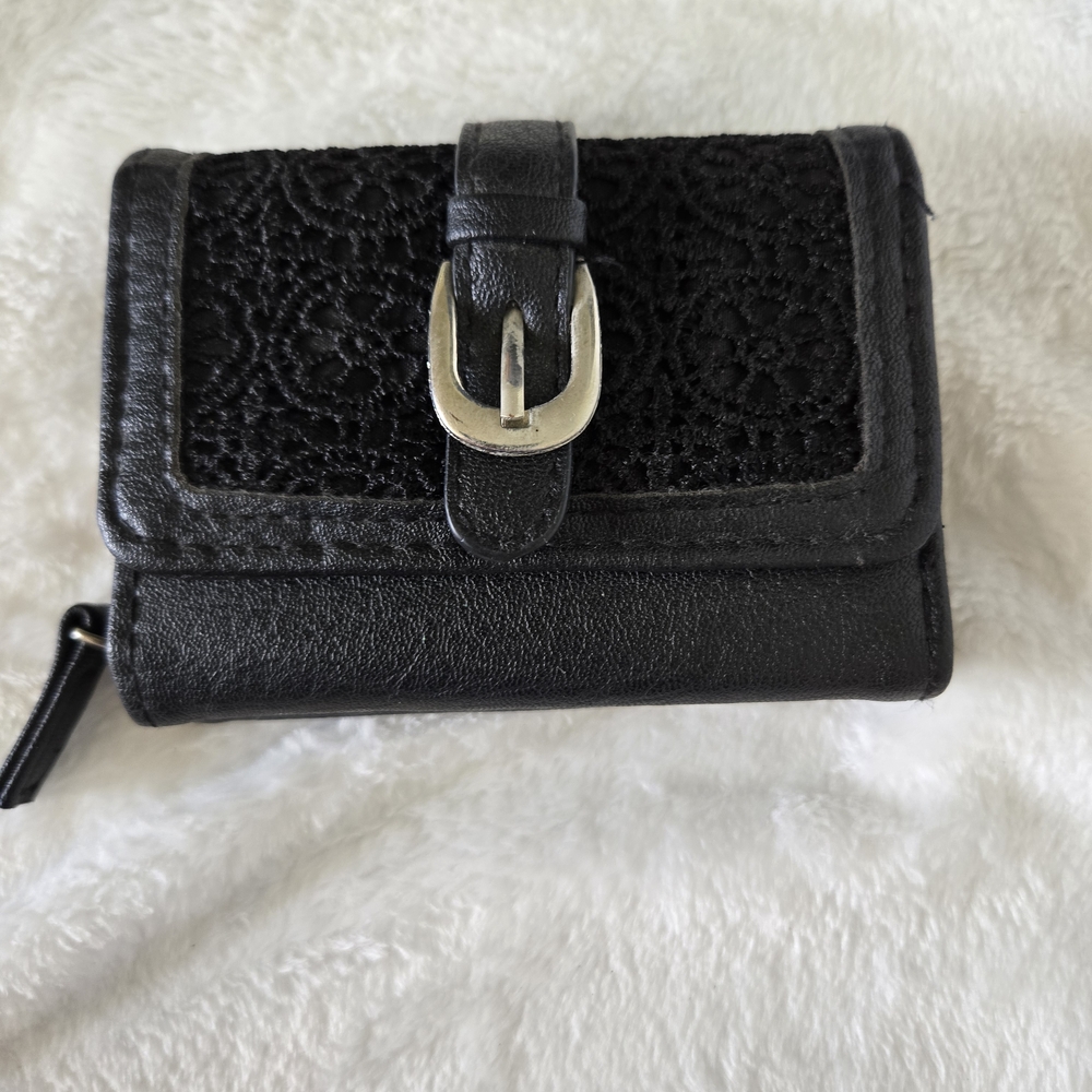 Black Lace Buckle Wallet